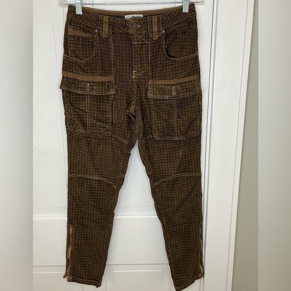 WE THE FREE PEOPLE Sz 24 THE LONDON CALLING SLOUCHY CORD PANTS SANDSTONE New - Picture 3 of 16